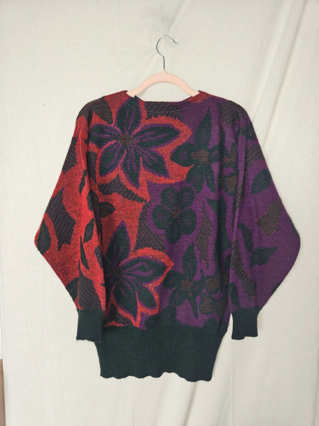 Rood-paarse vintage trui met bloemen | XL