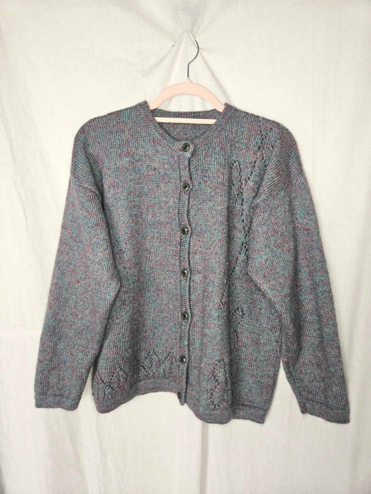 Grijs handgebreid vintage vest met subtiele kleuren | XXL