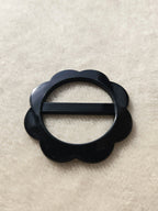 Blouse gesp - zwarte bloem