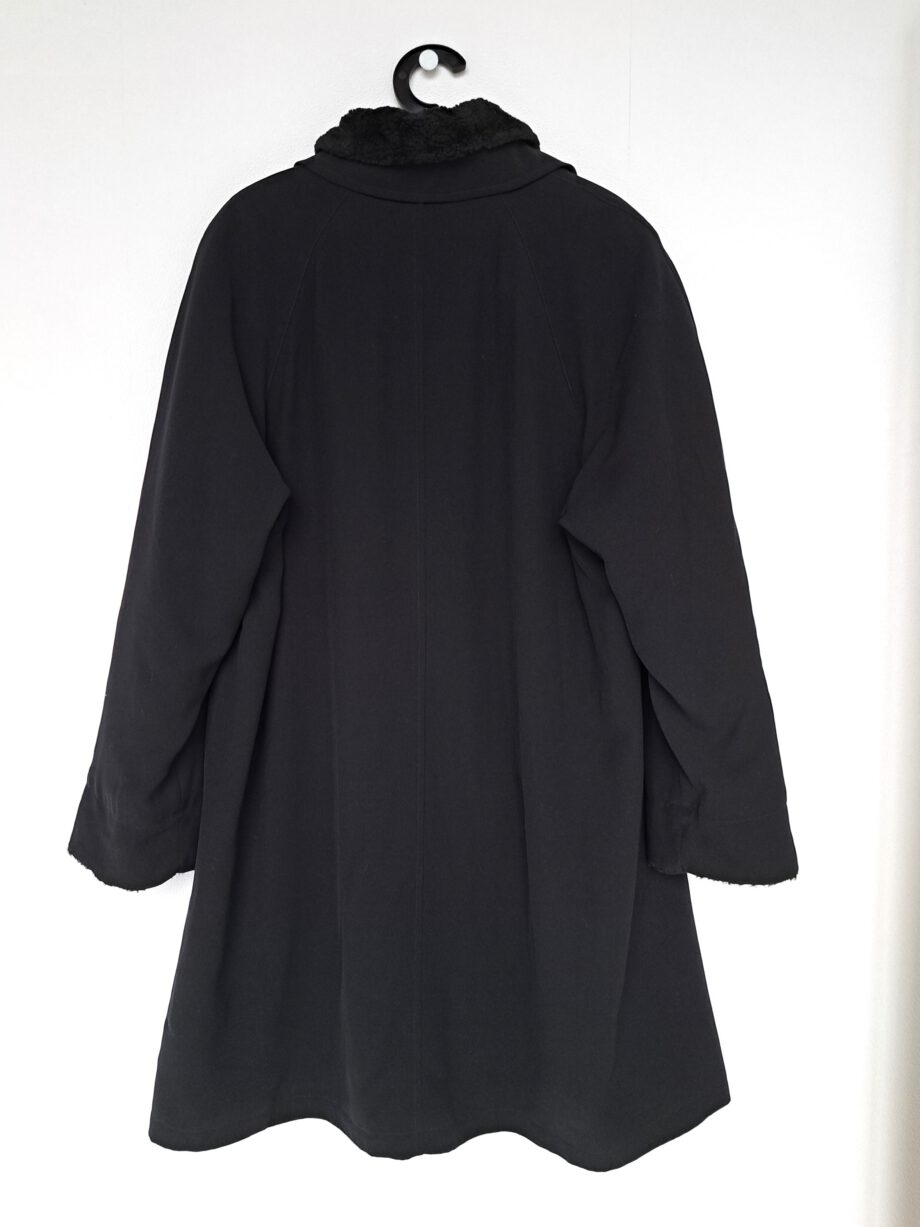 zwarte vintage jas met rits achterkant