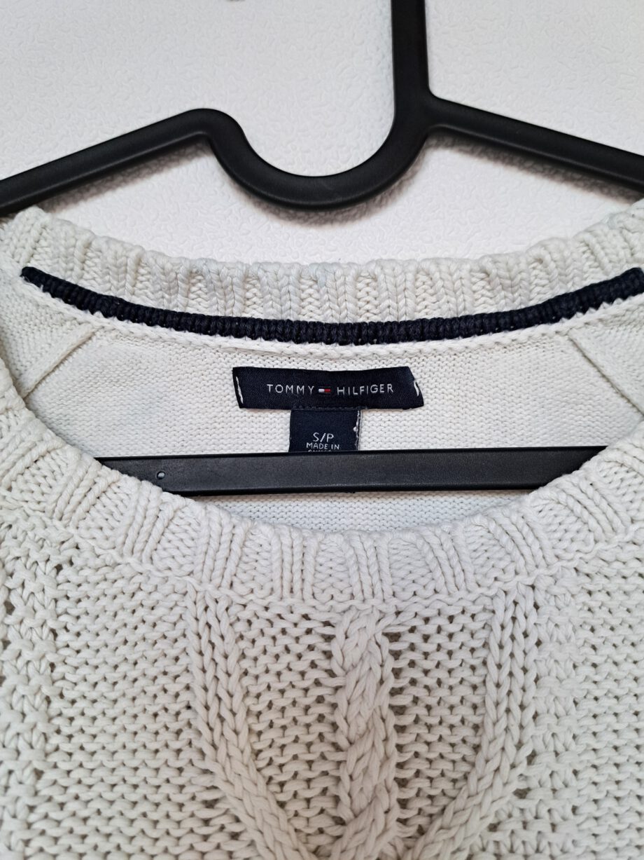 label Tommy Hilfiger