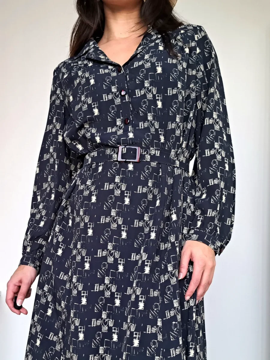 donkerblauwe vintage jurk met print