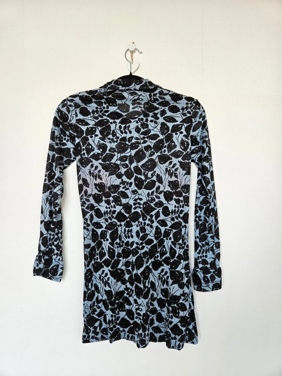 Vintage 70s lichtblauwe top zwarte bladeren | XS - Afbeelding 5