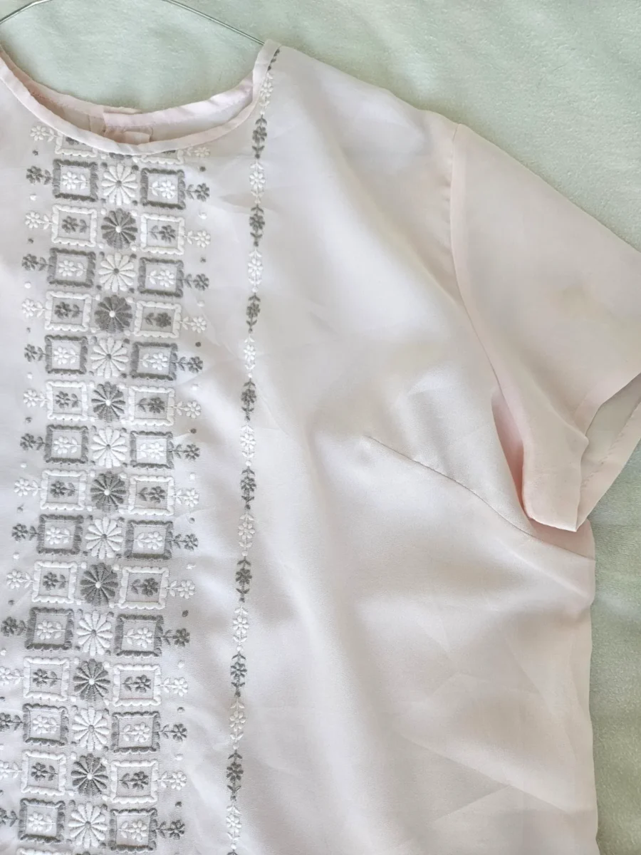 Lichtroze vintage top met borduursels | L - Afbeelding 5