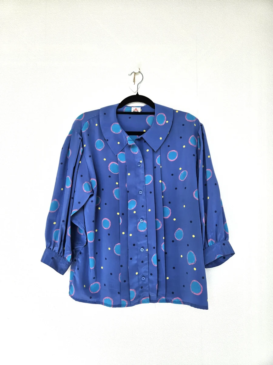 funky vintage blouse