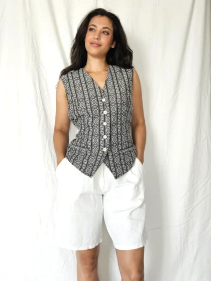 Vintage gilet met borduursels
